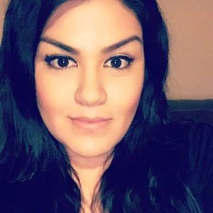 Meet your Posher, Carla